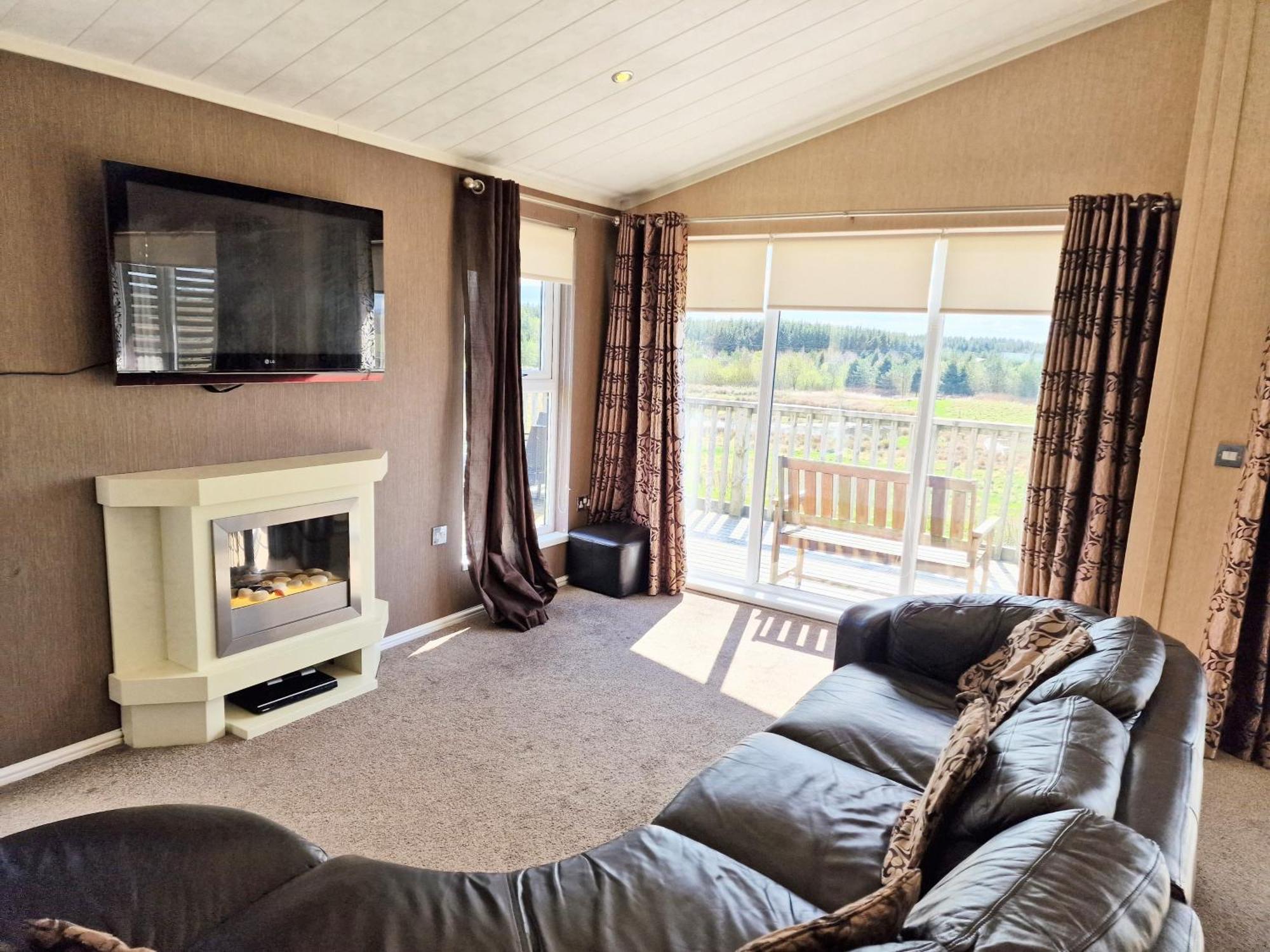 Benarty 11 With Private Hot Tub - Fife - Loch Leven - Lomond Hills - Pet Friendly Villa Kelty Buitenkant foto